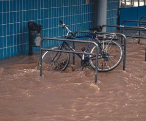 Urban road waterlogging monitoring and early warning system